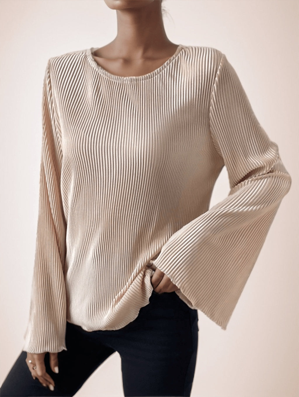 Women's Spring Summer Solid Color Round Neck Loose Fit Bell Sleeve Casual T-Shirt